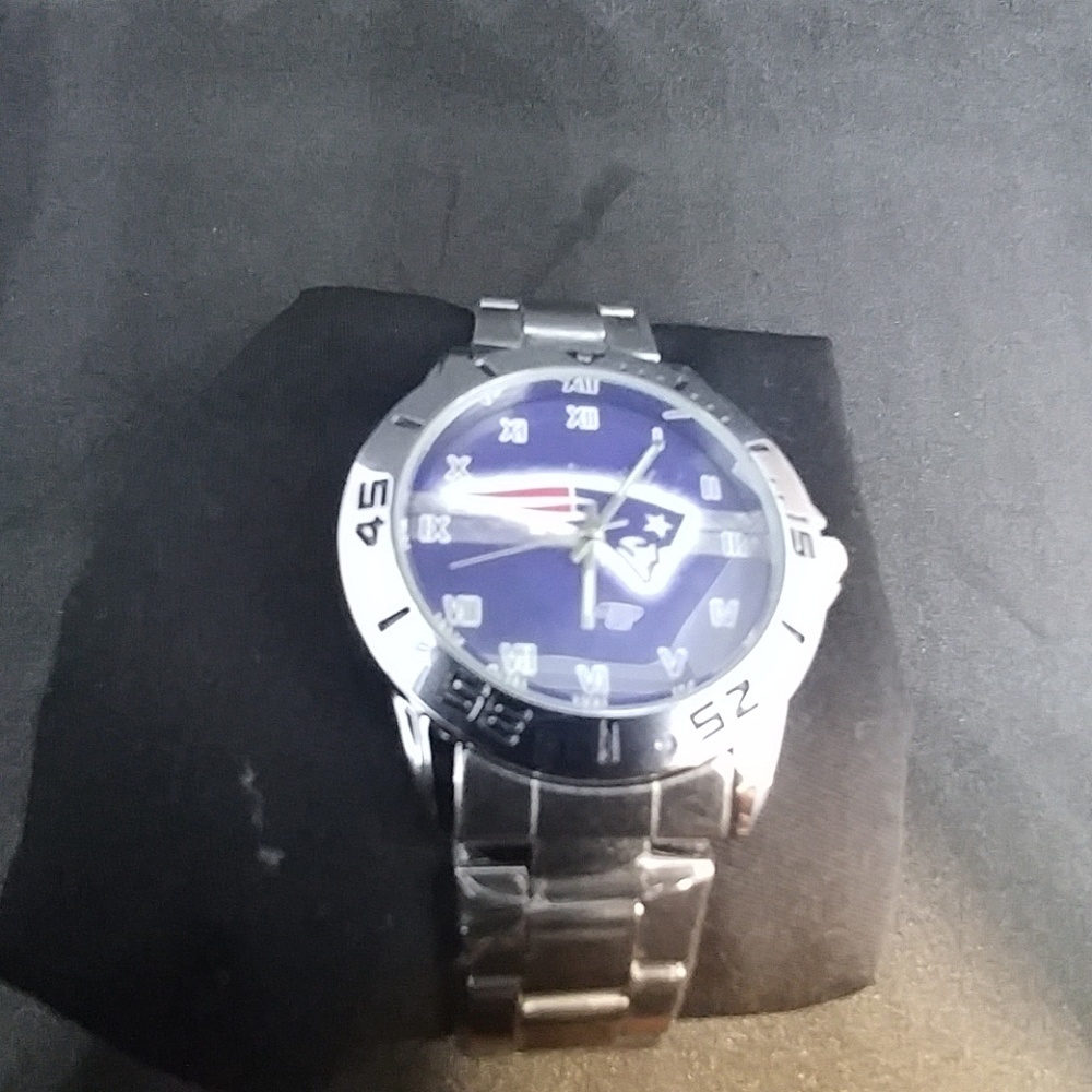 Watch - Picture 1 of 1